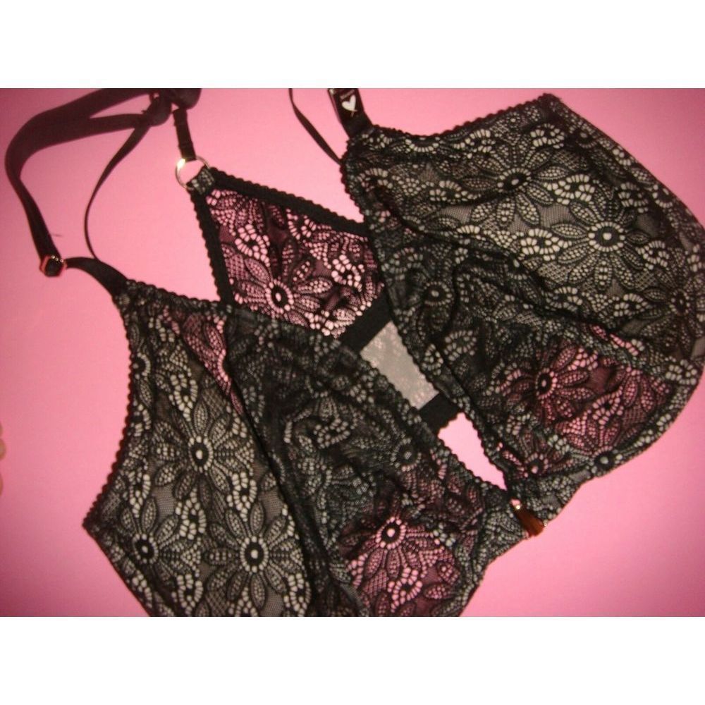 NWT Victoria's Secret racerback unlined 36DDD BRA beige BLACK daisy floral lace - Picture 1 of 1
